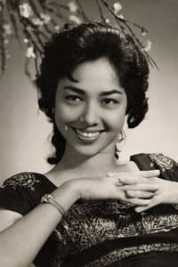 Mieke Wijaya in Sembilan Wali