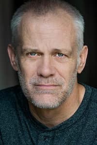 Steven Sean Garland in Fronteras