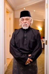 Wan Hanafi Su in Abah