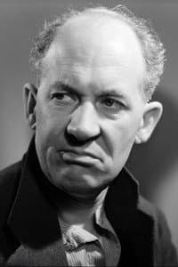 Frederick Piper in The Man in the Road