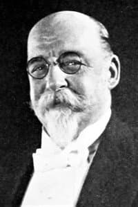 Bruce Covington in Troubles of a Bride