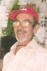 Antonio Viola in Quando os Deuses Choram Sobre a Ilha