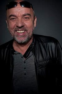Zoltán Bezerédi in Egyedül a Paradicsomban