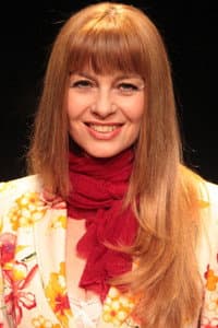 Jessica Schultz in Sostenido en La menor
