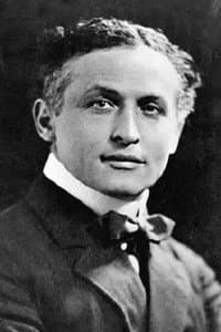 Harry Houdini in Houdini