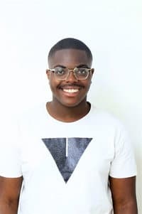 Yann Mendy in Arthur, malédiction