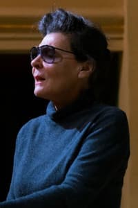 Carla Chiarelli in Gli sdraiati