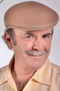 Óscar Hernández in El vecino