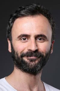 İlyas Özçakır in Tereddüt Çizgisi