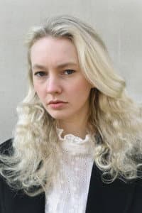 Heidi Rolph-Stott in Outset