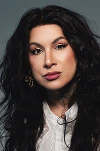 Veronica Valenttino in As Florestas da Noite