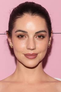 Adelaide Kane in Can't Buy My Love