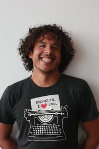 Juan Camillo Roman Estrada in Hross í oss
