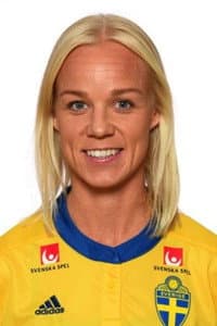Caroline Seger in Kapten Seger