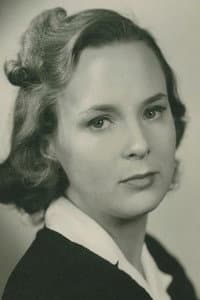 Inga-Bodil Vetterlund in Kustens glada kavaljerer