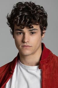Tomy Aguilera in Por los pelos