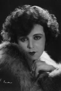 Elisabeth Pinajeff in Die Sünderin