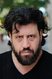 Róbert Puzsér in Menned kell