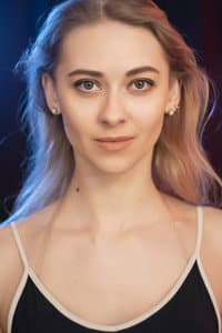 Indrė Pivoraitė in Poilsiautojai: pavydo žaidynės