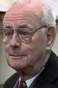 Vic Gordon in Lonely Hearts