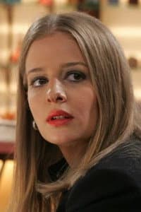 Dóra Kakasy in Pilátus