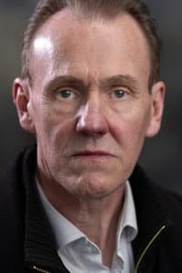 Clive Ward in Ozon