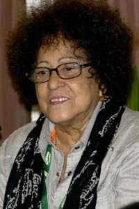 Alicia Bustamante in Esther en alguna parte