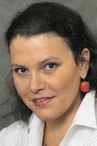Yanina Khachaturova in Тайна виллы