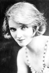 Dorothy Dickson in Paying the Piper