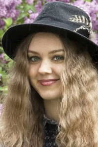 Johanna Söderberg in Follow You Down