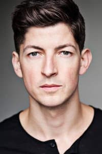 Lee Knight in The Spiritualist