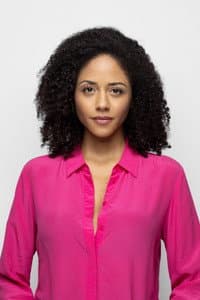 Lara Babalola in Wie Matrosen