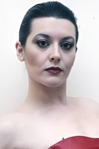 Beatriz Escudero in El hijo del cura