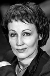 Indra Roga in Sižeta pagrieziens