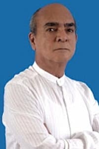 Miguel Flores in Ciudad sin luz