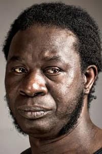 Bakary Sangaré in La Puce à l'Oreille