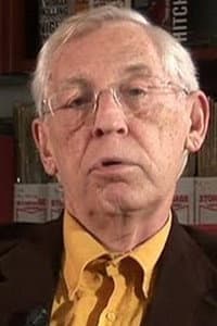 Adriano Aprà in Les yeux ne veulent pas en tout temps se fermer, ou Peut-être qu'un jour Rome se permettra de choisir à son tour