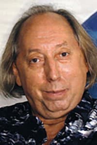 Evgeniy Gerchakov in Маленькие человечки Большевистского переулка, или Хочу пива
