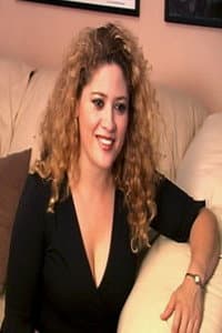 Angelica Mendoza in El Asesino Del Desierto