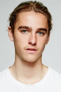 Kai Lewins in Broken Line North