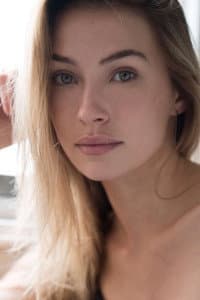 Elsa Cocquerel in A Low Hum
