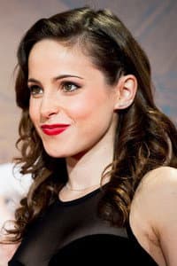Beatriz Olivares in Perfectos desconocidos