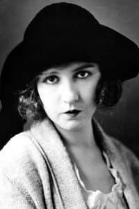 Dorothy Gish in A Cry for Help