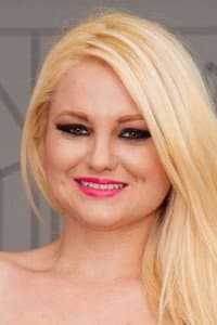 Mazzeratie Monica in Shape of Beauty 1