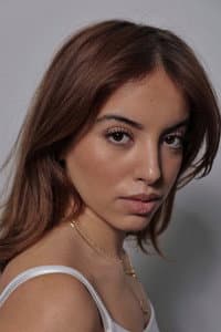 Nora Dari in FOMO