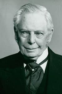 Oliver Johnston in A Touch of Larceny