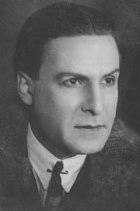 Pyotr Podvalniy in Флаг нации