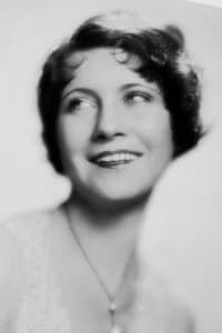 Helen Wright in Spurs