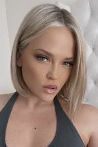 Alexis Texas in Batman VS Superman