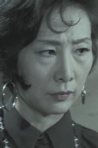 Lee Hwang-ja in 다이알 112를 돌려라